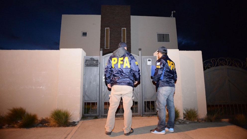 Un allanamiento en una de las lujosas propiedades de Fabi�n Guti�rrez. 