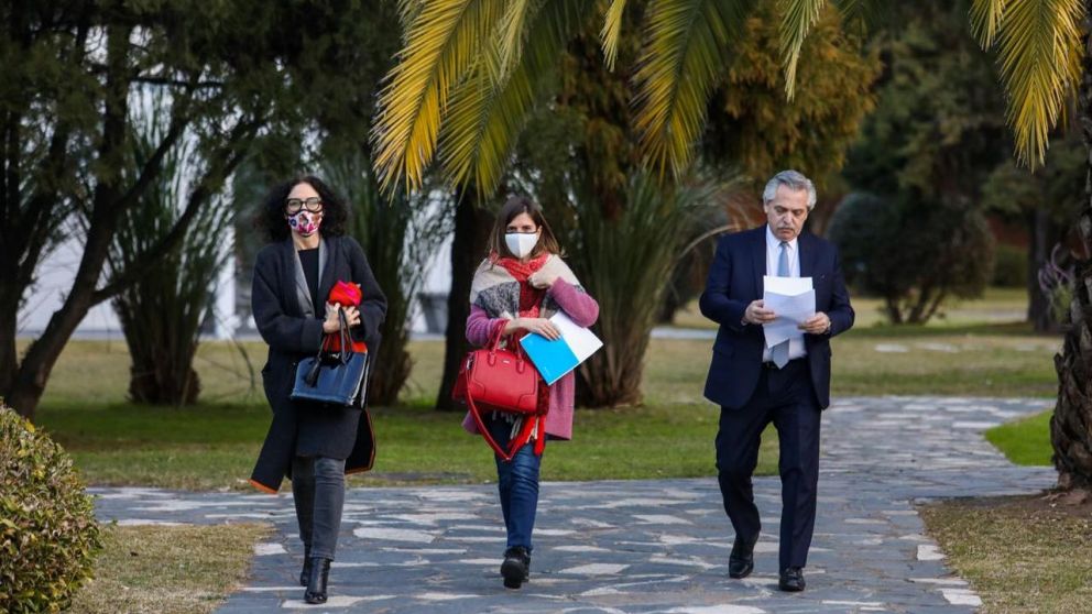 El presidente Alberto Fernández encabezó una videoconferencia junto al gobernador de Santa Fe, Omar Perotti.