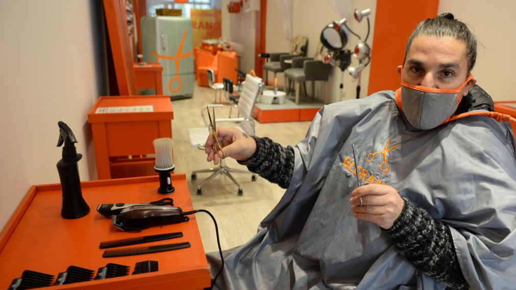 Las peluquerías chicas buscan sobrevivir la crisis. (Crónica/Nahuel Ventura)