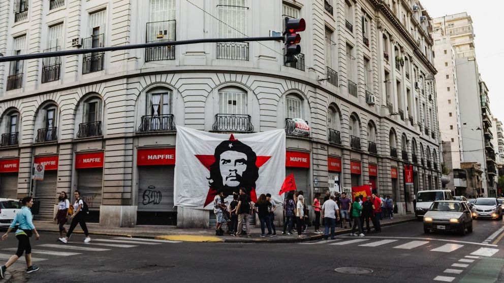 Venden la casa natal del Che Guevara.