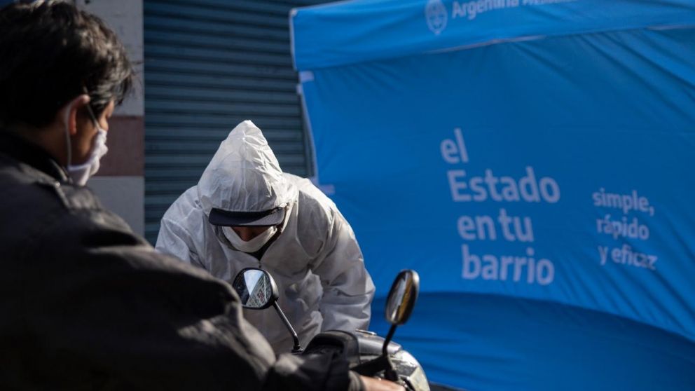 Desde Provincia se indicó que ocupación de camas en terapia intensiva en el AMBA es del 59,7% (Twitter/@SantiCafiero).