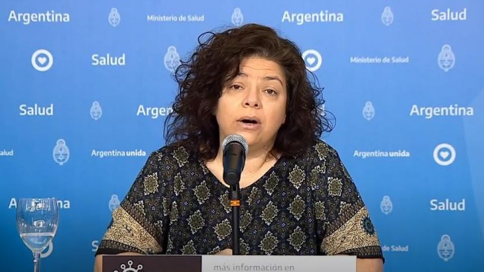 Carla Vizzotti, durante el reporte del miércoles por el cual tuvo que salir a hacer aclaraciones unas horas más tarde (Captura de pantalla).