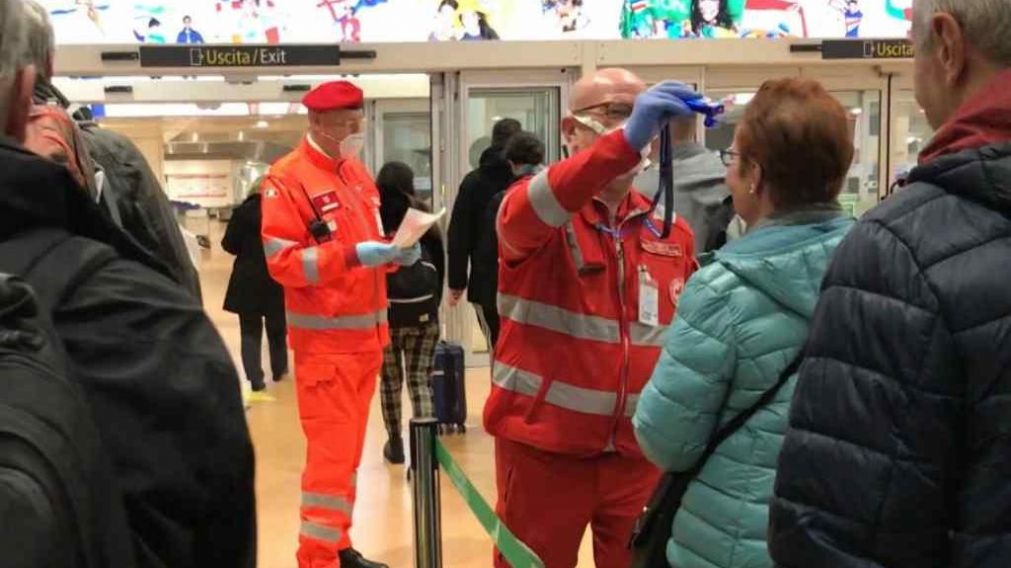 As� son los controles en los aeropuertos de Milan.