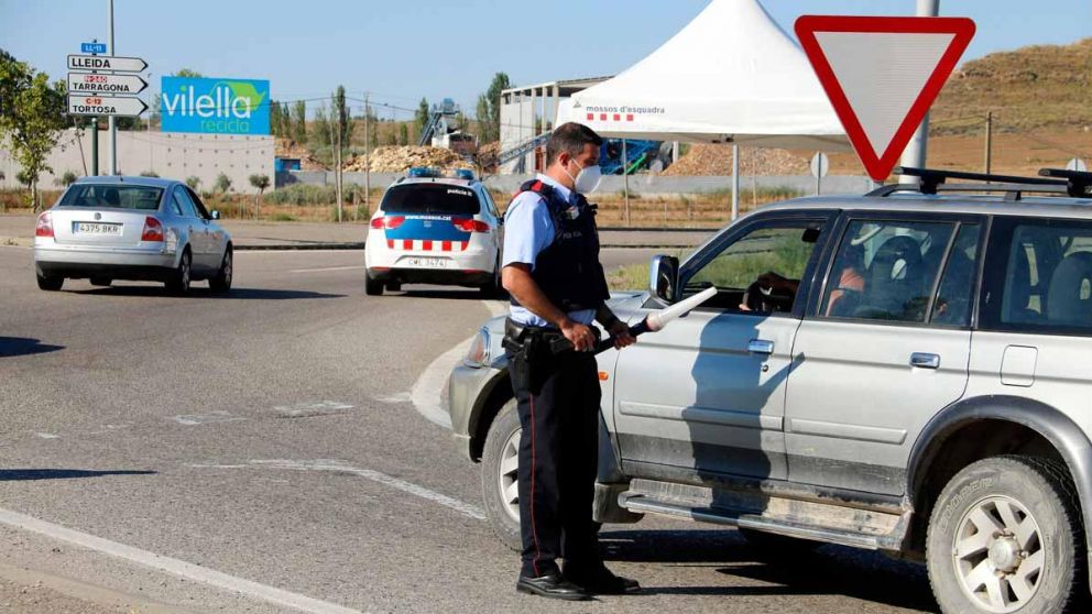 Italia cierra fronteras para no "importar" casos de covid-19.