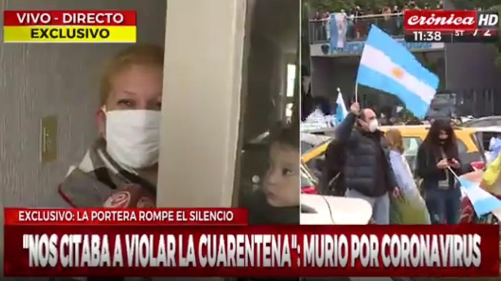 En sus redes sociales aparecía junto a funcionarios y exhibía consignas políticas.