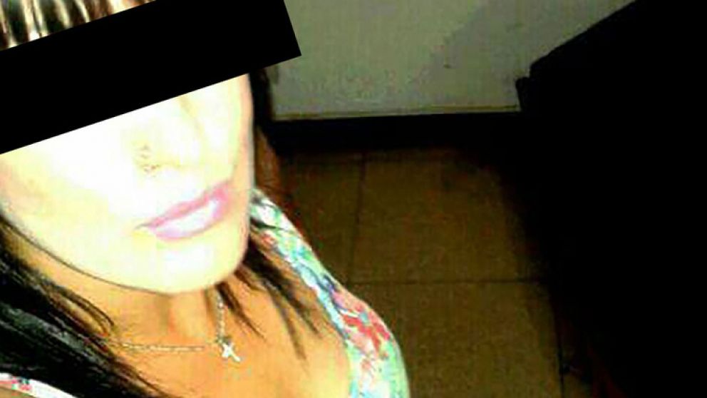 PARA ROBAR A HOMBRES VIP, CINTHIA SE ESCONDE TRAS FILTROS DE INSTAGRAM Y CIRUGÍAS.
