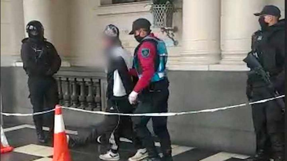 Los detenidos quedaron alojados en la seccional de la zona.