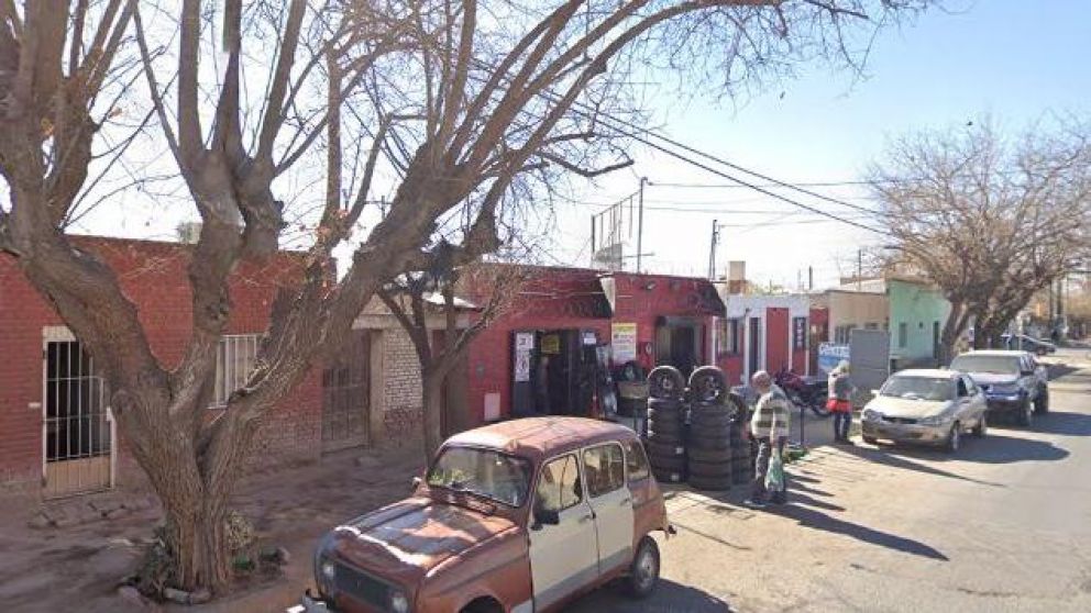 Conmoción en el establecimiento de Guaymallén (Google Street View).