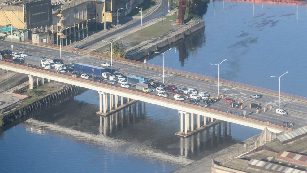 Im�genes a�reas tomadas por la aeronave.