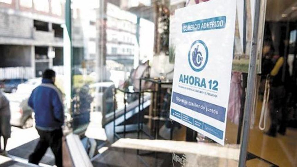 Se dio a conocer que la extensión del programa Ahora 12 será hasta fin de año (Archivo).