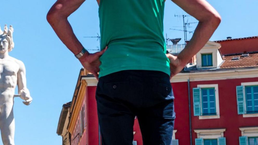 El hombre fue sancionado por lanzar una flatulencia ante la policía.