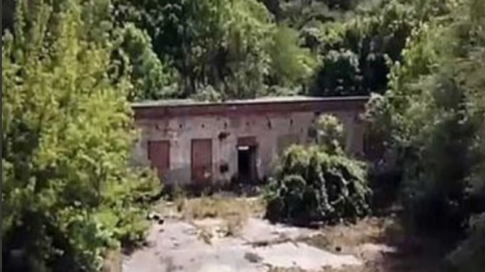 La antigua fábrica en la que fueron encontradas las imágenes.