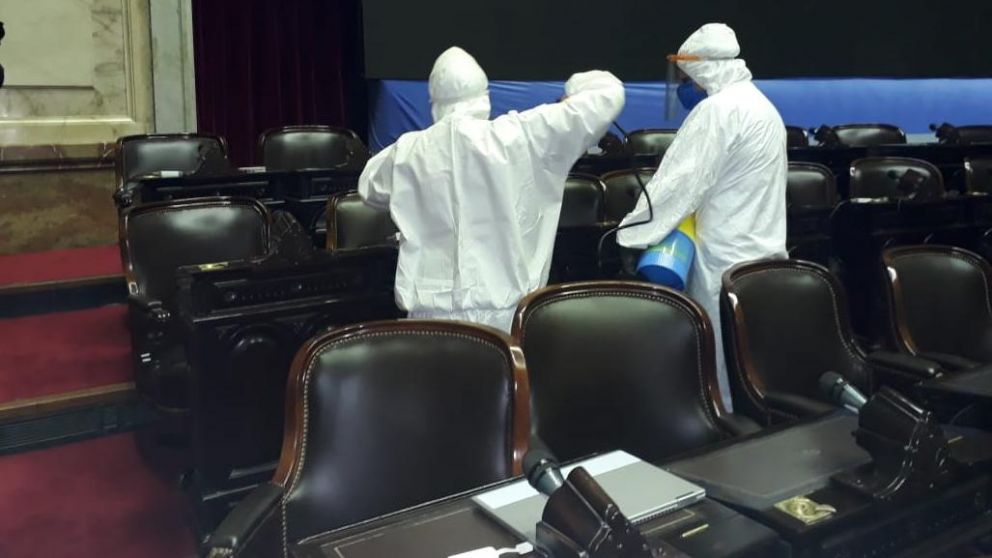 Realizaron tareas de desinfecci�n en el Congreso, tras caso positivo del diputado Sahad.