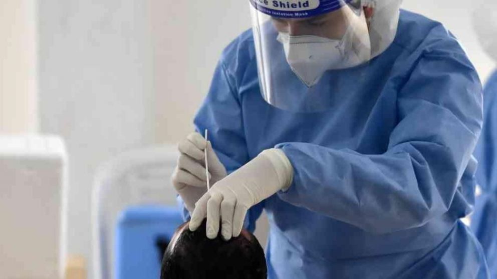 Controlaron síntomas compatibles con coronavirus a más de 2.100 vecinos de La Plata.