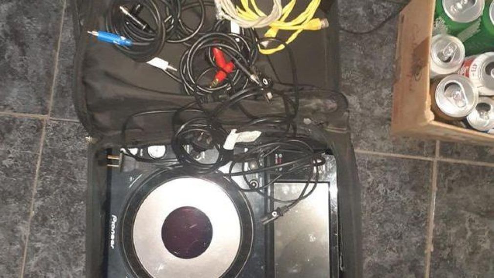 Parte de lo secuestrado en la fiesta (Gentileza San Juan 8).