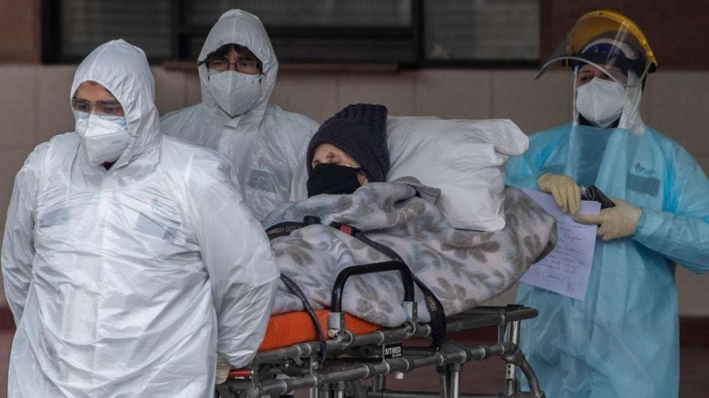 Chile prorroga la cuarentena en Santiago en un día con un leve repunte de casos de covid-19.