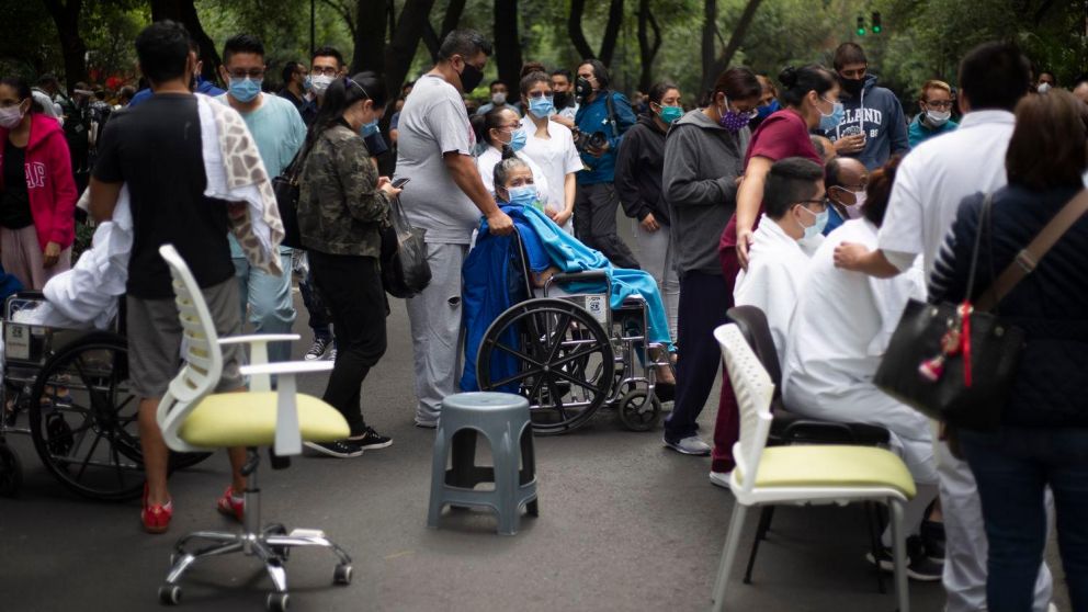 En la capital mexicana se reportaron algunos daños menores en edificios. (Foto: El País)