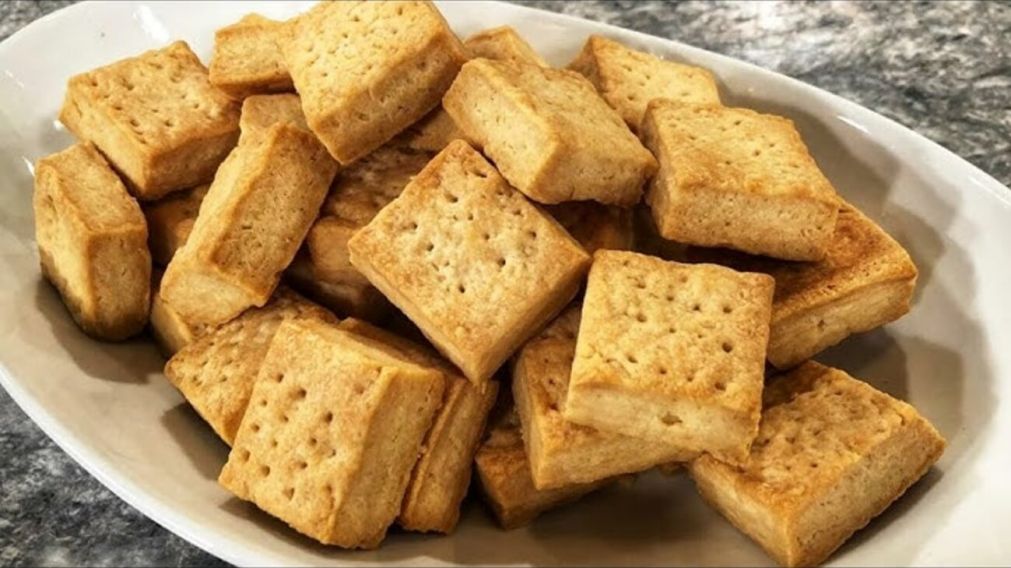 ¿No sabés que preparar para la merienda? Animate a probar esta receta de bizcochitos de queso integrales que quedan buenísimos con los mates o el té.