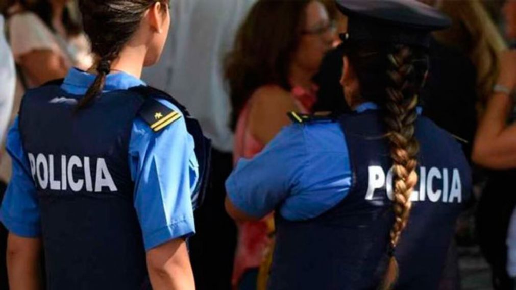 Hallaron muerta de un balazo a una mujer policía en su casa en la zona este de Mendoza.