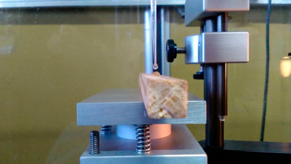 La sustancia química se puede aplicar en diferentes objetos.