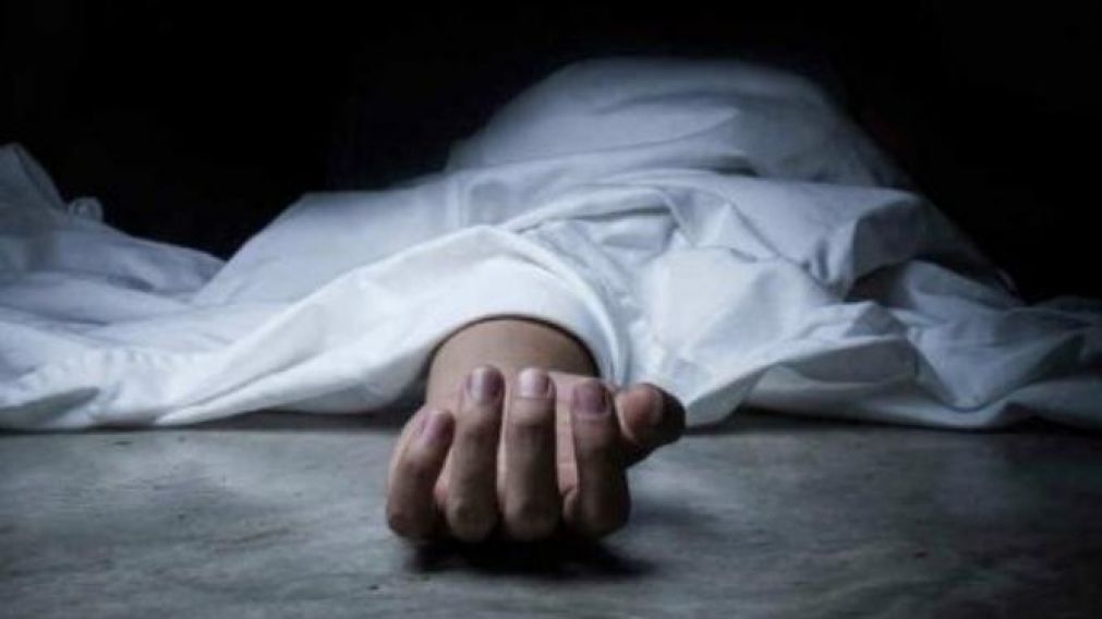 El cuerpo de la mujer fue encontrado a pocos metros del baño en un departamento de Mendoza (imagen ilustrativa).