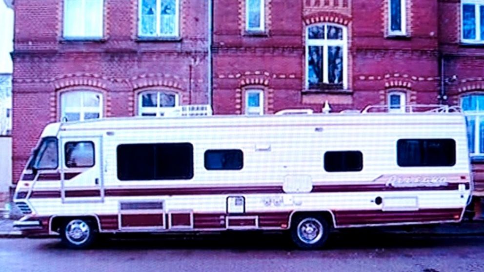 El motorhome Tiffin Alegro de Brueckner en el que fueron encontradas las mallas de las niñas.