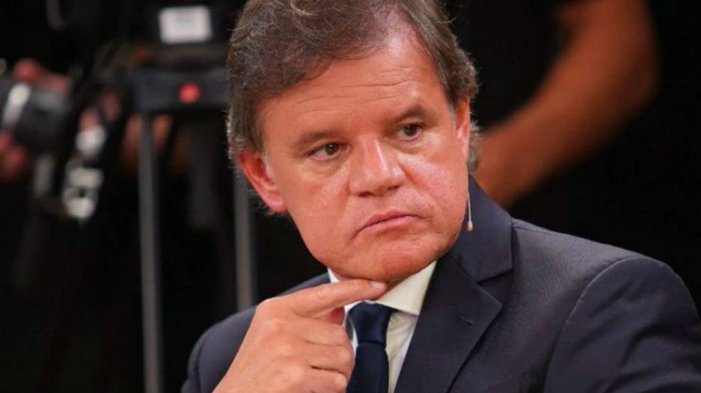 Quique Sacco, pareja de María Eugenia Vidal, confirmó que tiene coronavirus.