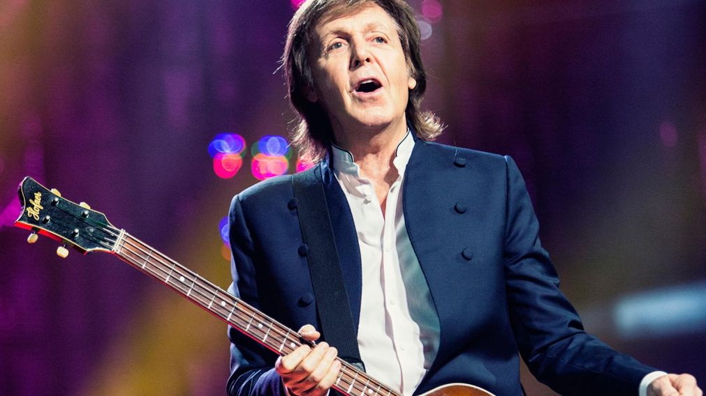 Paul McCartney cumple hoy 78 años y se mantiene vigente en el mundo de la música.