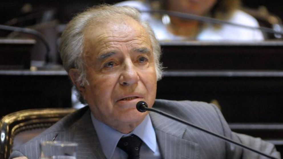 El ex presidente Carlos Menem se encuentra internado.