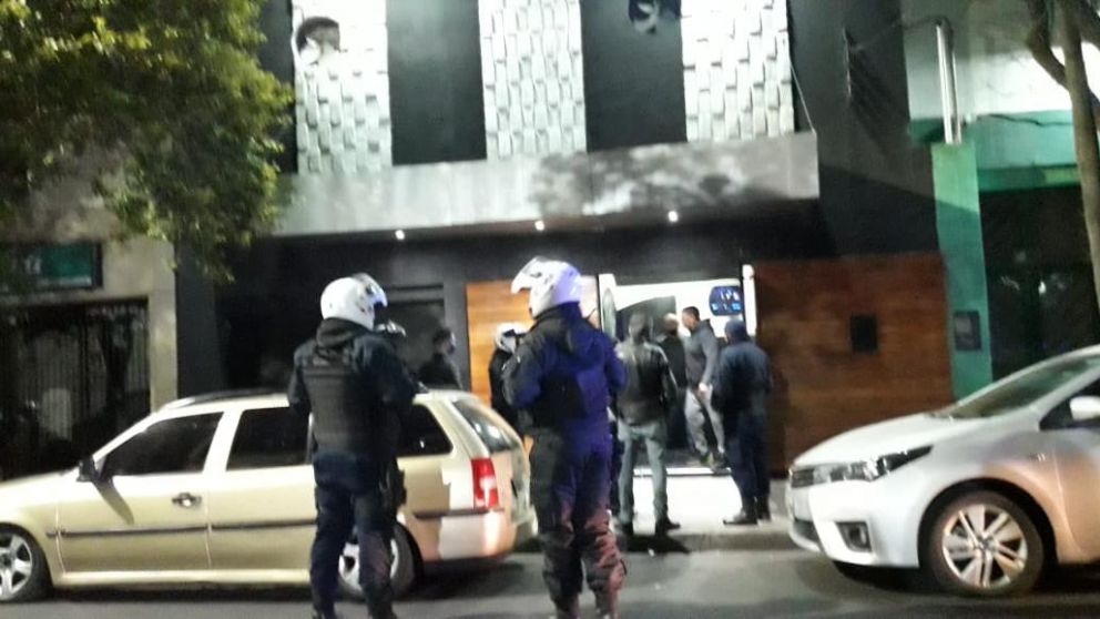 Al menos 106 personas fueron demoradas en el festejo de la apertura de un boliche en San Luis.