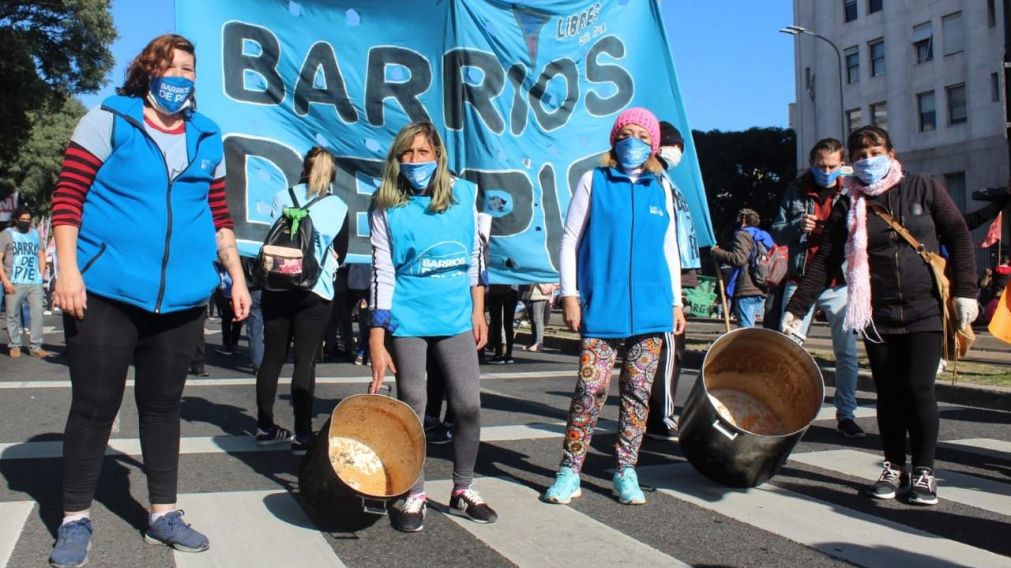 Marcha al Obelisco y a Desarrollo Social: piden comida y aumento de IFE.