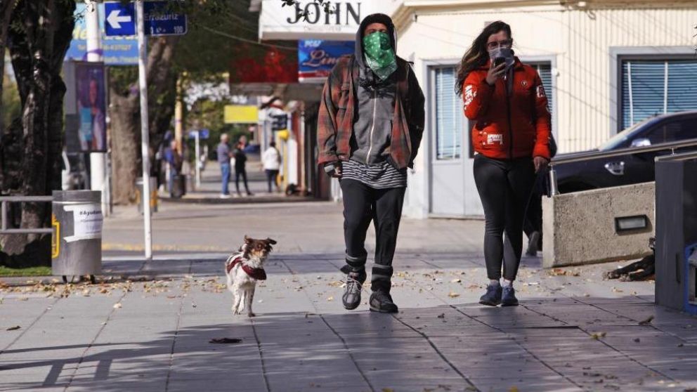 Inicia nueva etapa de aislamiento y distanciamiento, diferenciado según zonas y contagios. (Télam)