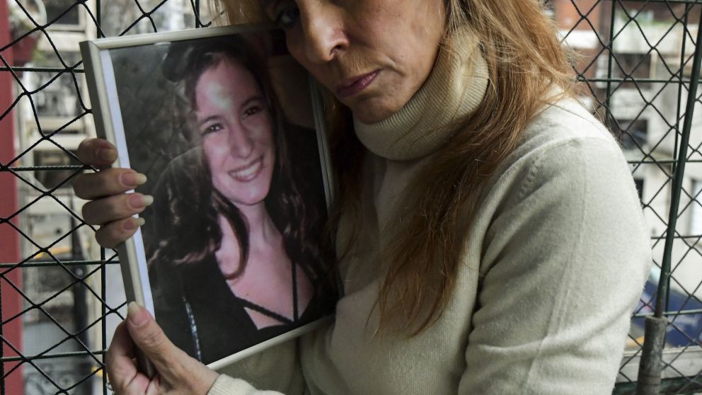 DICE QUE TODAVÍA TIENE "UNA MIRADA DE PERDÓN" PARA EL ASESINO.