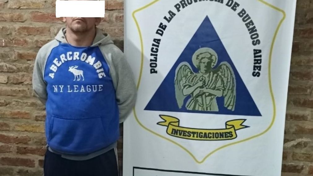 El individuo, de 42 años, había sido denunciado por su ex esposa ante los funcionarios de la Justicia.