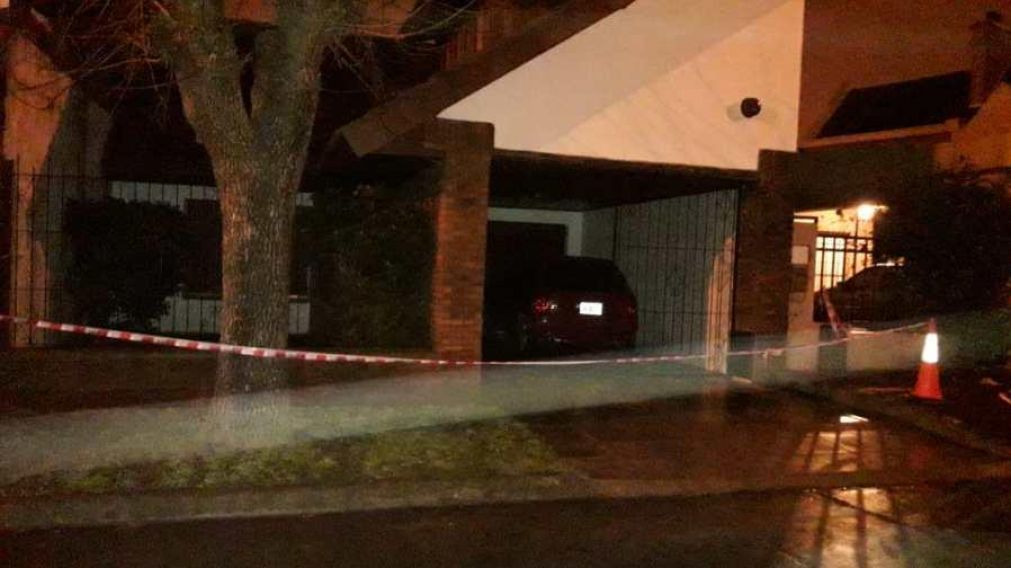 Cuando ingresaron al inmueble, la mujer fue encontrada sin vida con golpes en la cabeza y en su rostro.