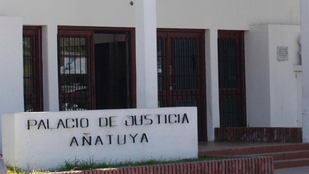 Solo uno de los dos acusados fue detenido.