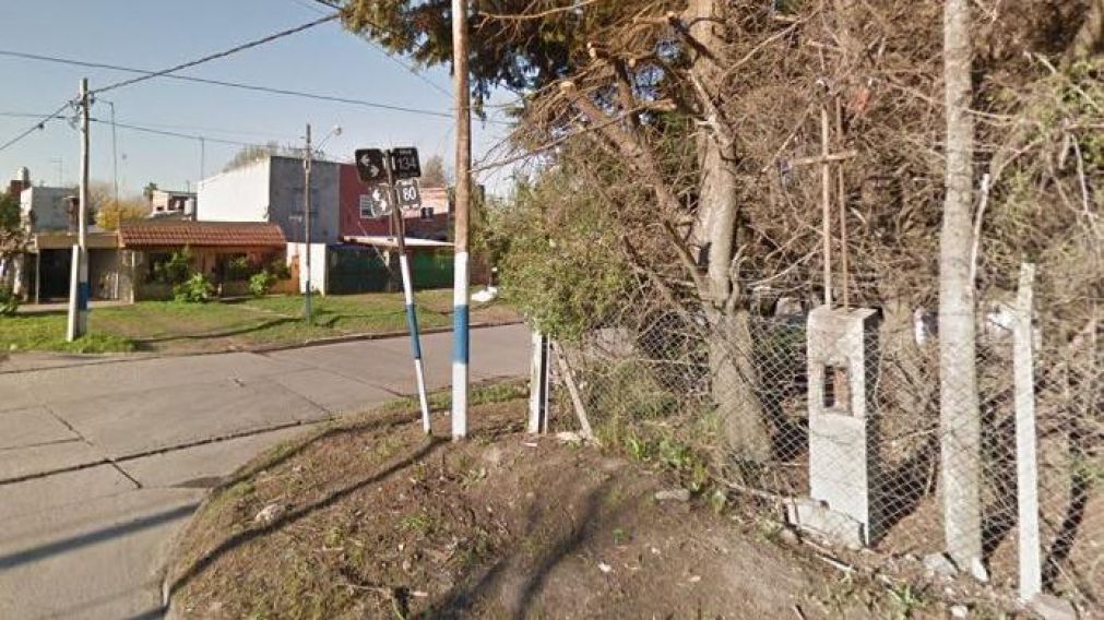 El hecho ocurrió en Los Hornos (Google Street View).