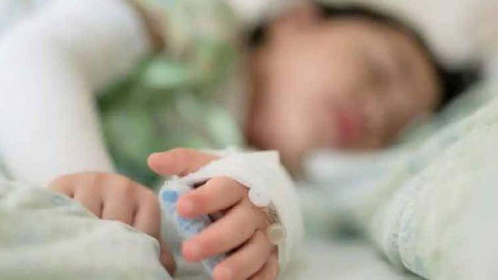 Se trata de un niño que por el momento se encuentra hospitalizado.