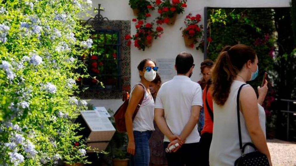 Italia y España dan por terminadas sus cuarentenas y vuelven a la normalidad.