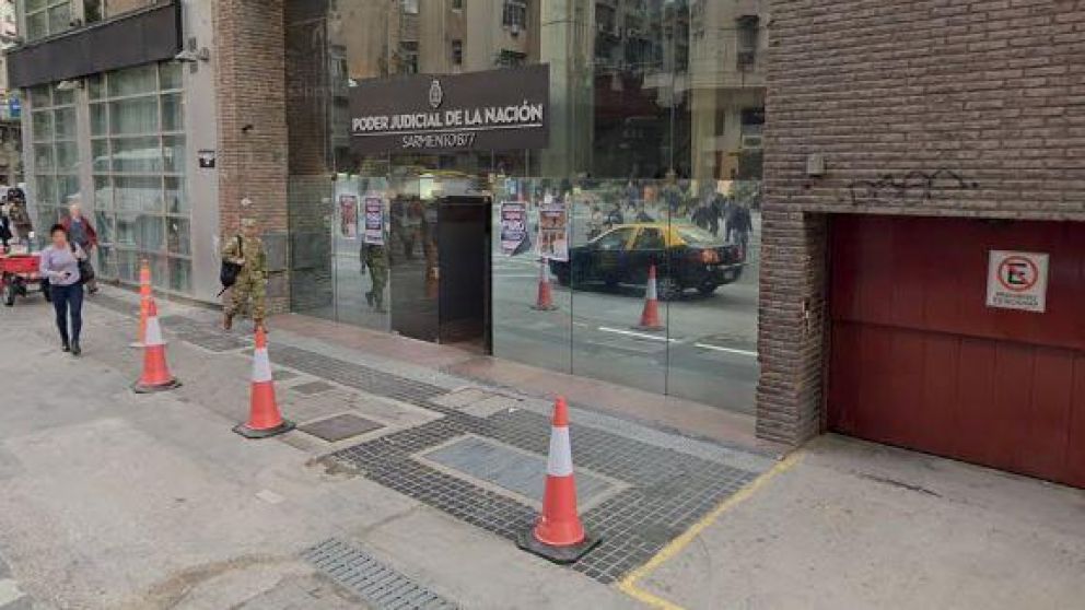 Cierran edificio judicial en microcentro tras detectar un caso de coronavirus. (Google Street View)