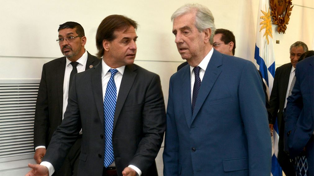 Dio negativo la prueba de coronavirus a Lacalle Pou y testearán a Tabaré Vázquez.