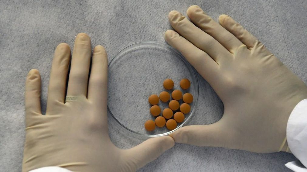 El nombre comercial de la droga, que fue elaborada�en forma de comprimidos, es Avifavir. 