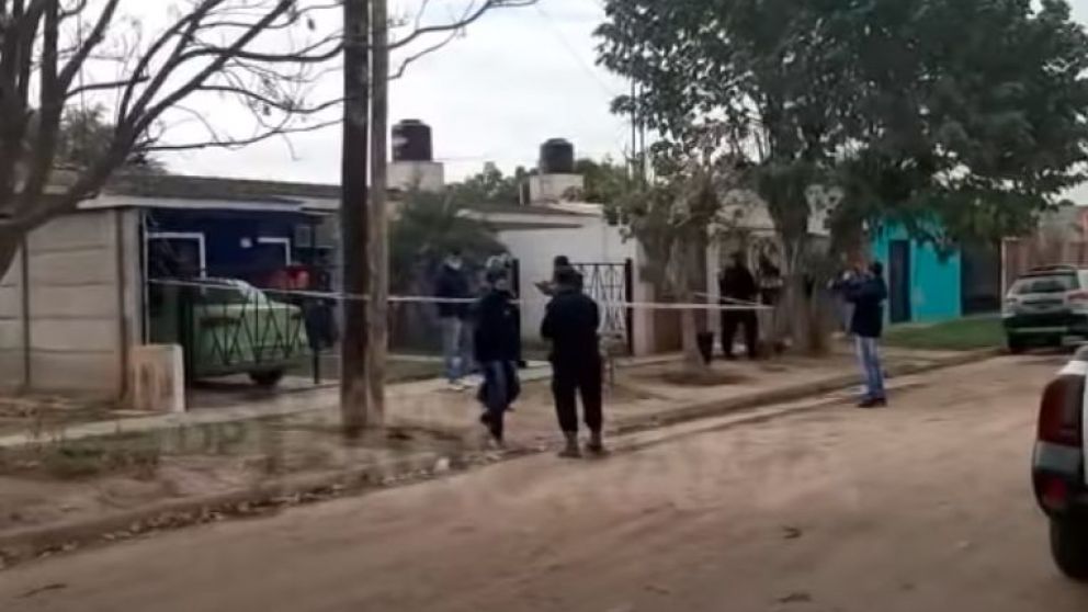 Asesinó a su ex mujer y se suicidó colgándose de un árbol.