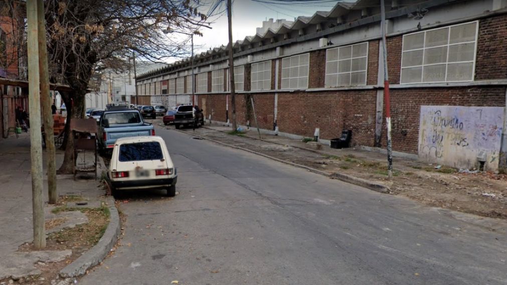 El hecho se produjo en esta esquina, en la localidad bonaerense de Villa Maip�.