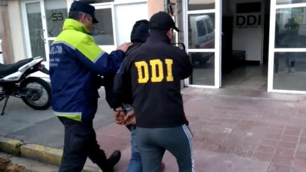 El sospechoso quedó detenido tras el testimonio de la adolescente en Cámara Gesell.