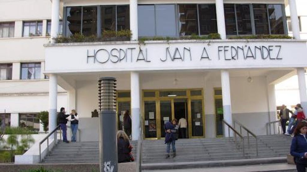 El jefe de Enfermería de Emergentología se encuentra en grave estado por el coronavirus.