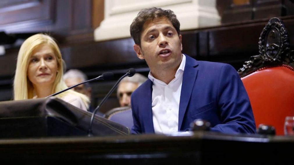 El funcionario en el Congreso (T�lam).