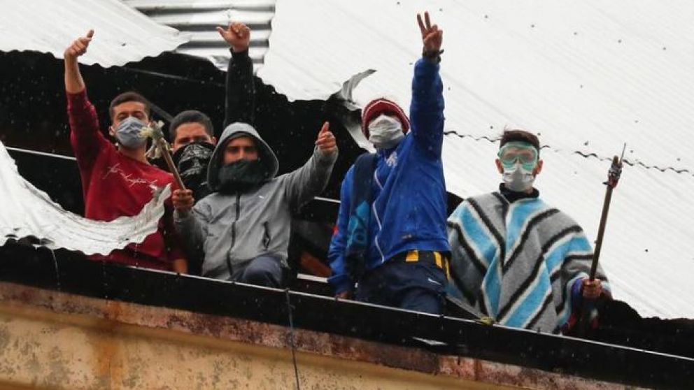 Postales de aquella lamentable jornada.