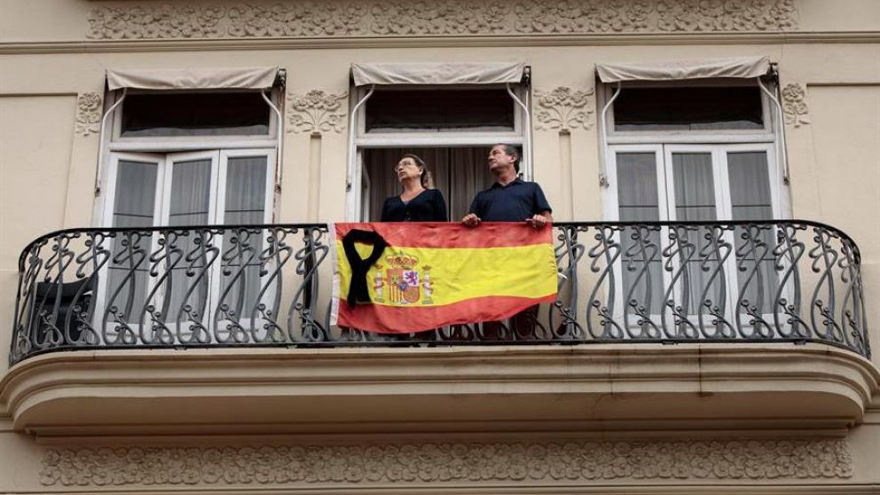 El luto se inicia una vez que todo el país avanzó en la relajación del estricto confinamiento (Twitter).