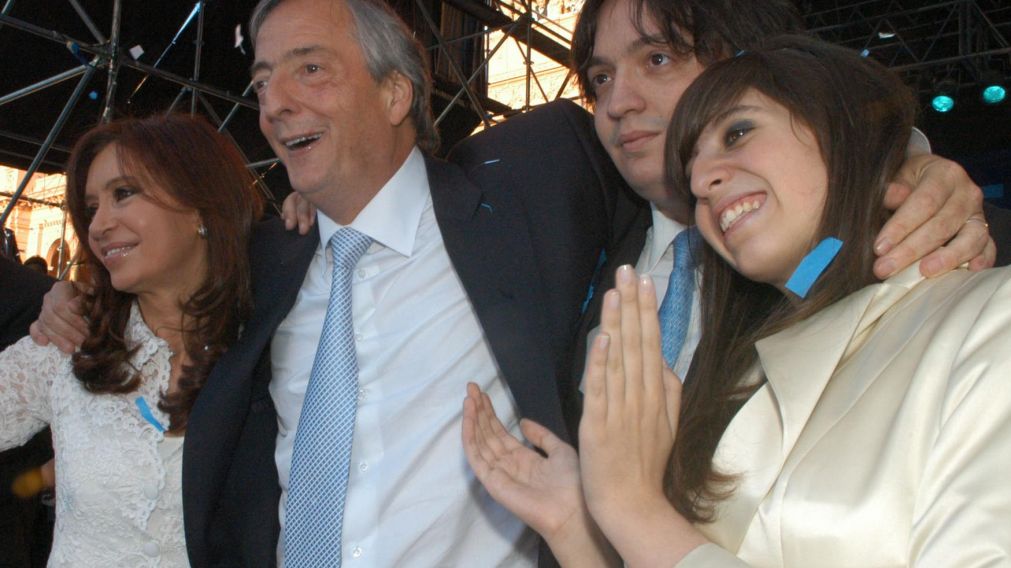 Cristina y Florencia recordaron a Néstor Kirchner, a 17 años de su asunción presidencial